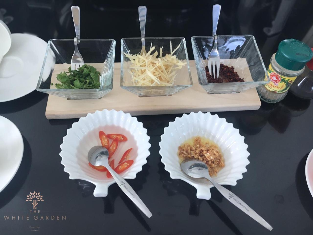 Hotel The White Garden Premier Saraburi Ban Dao Ruang  Zewnętrze zdjęcie