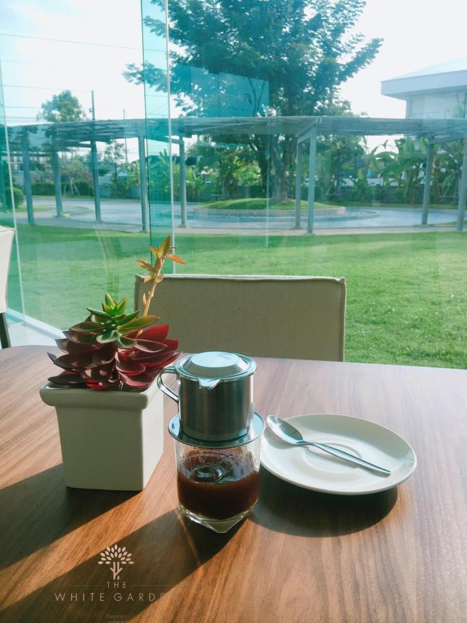 Hotel The White Garden Premier Saraburi Ban Dao Ruang  Zewnętrze zdjęcie